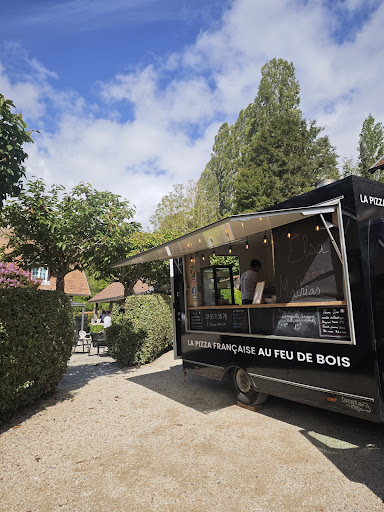 Petit camion pizza sympa