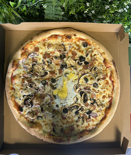 LA PIZZERIA