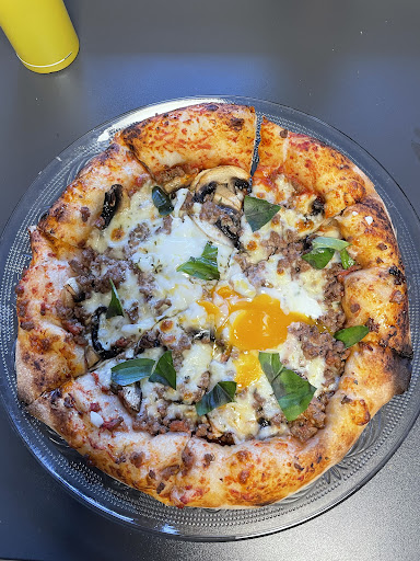 Chez Willy Pizza