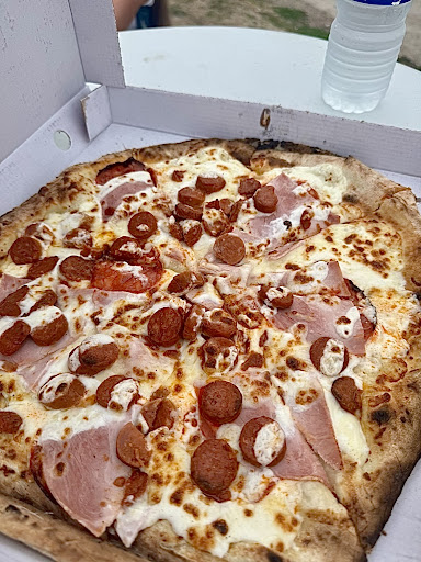 TEDDY PIZZA (le foodtruck au feu de bois)