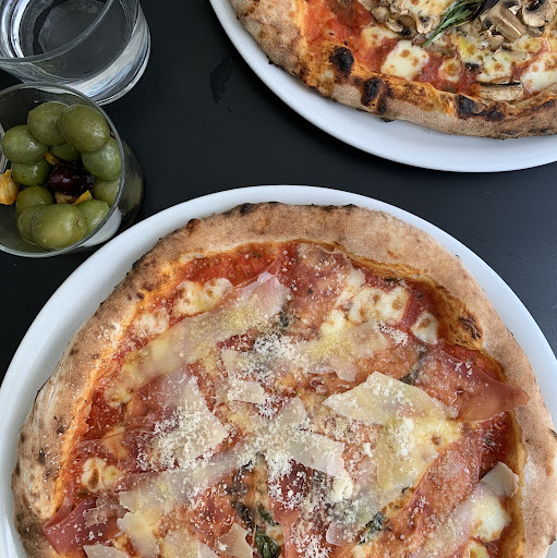 Ciore pizzeria et cuisine napolitaine