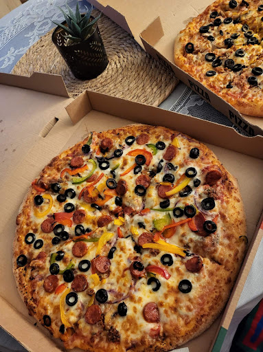 Wazzi Pizza