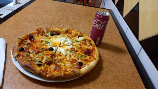 Royal Pizza