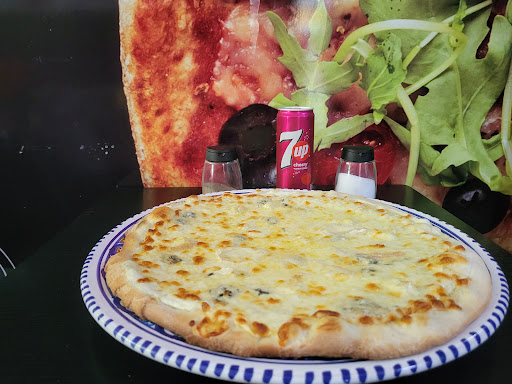 CHEZ MOMINO