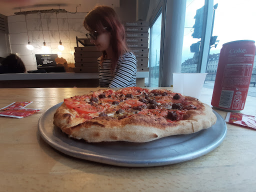 Macadam Pizza