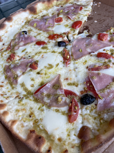 LA PIZZA